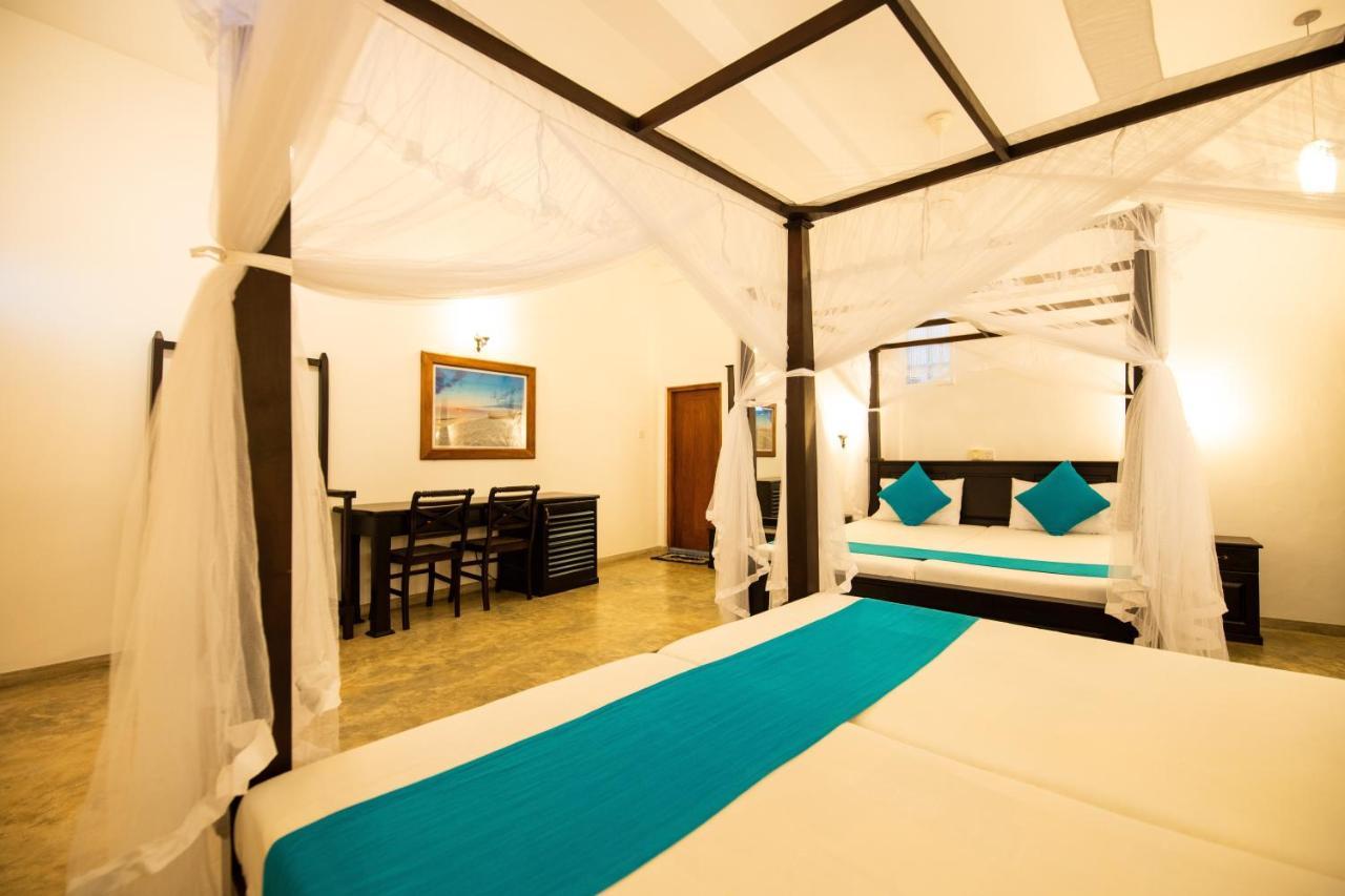 International Beach Hotel & Restaurant Hikkaduwa Εξωτερικό φωτογραφία