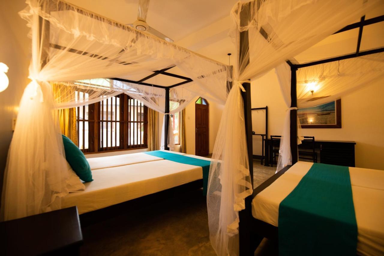 International Beach Hotel & Restaurant Hikkaduwa Εξωτερικό φωτογραφία
