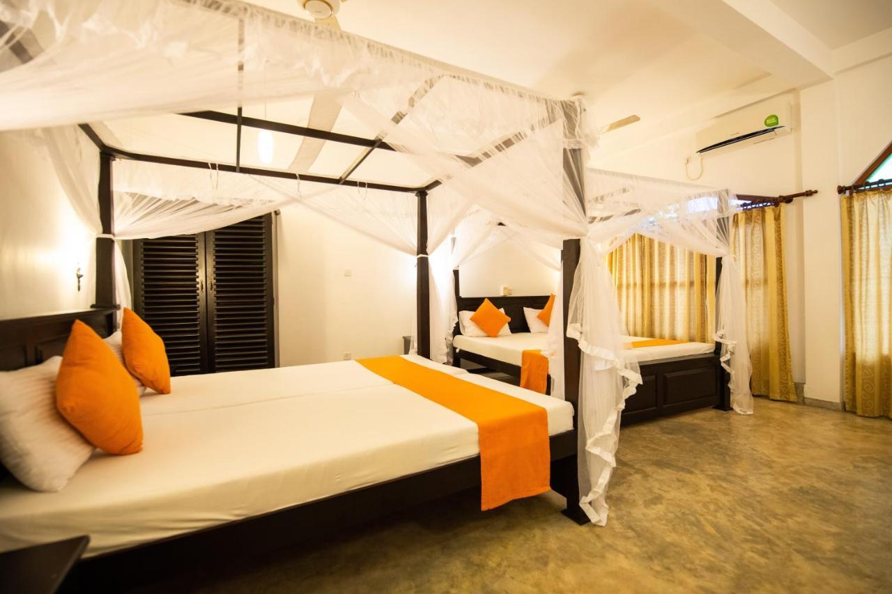International Beach Hotel & Restaurant Hikkaduwa Εξωτερικό φωτογραφία