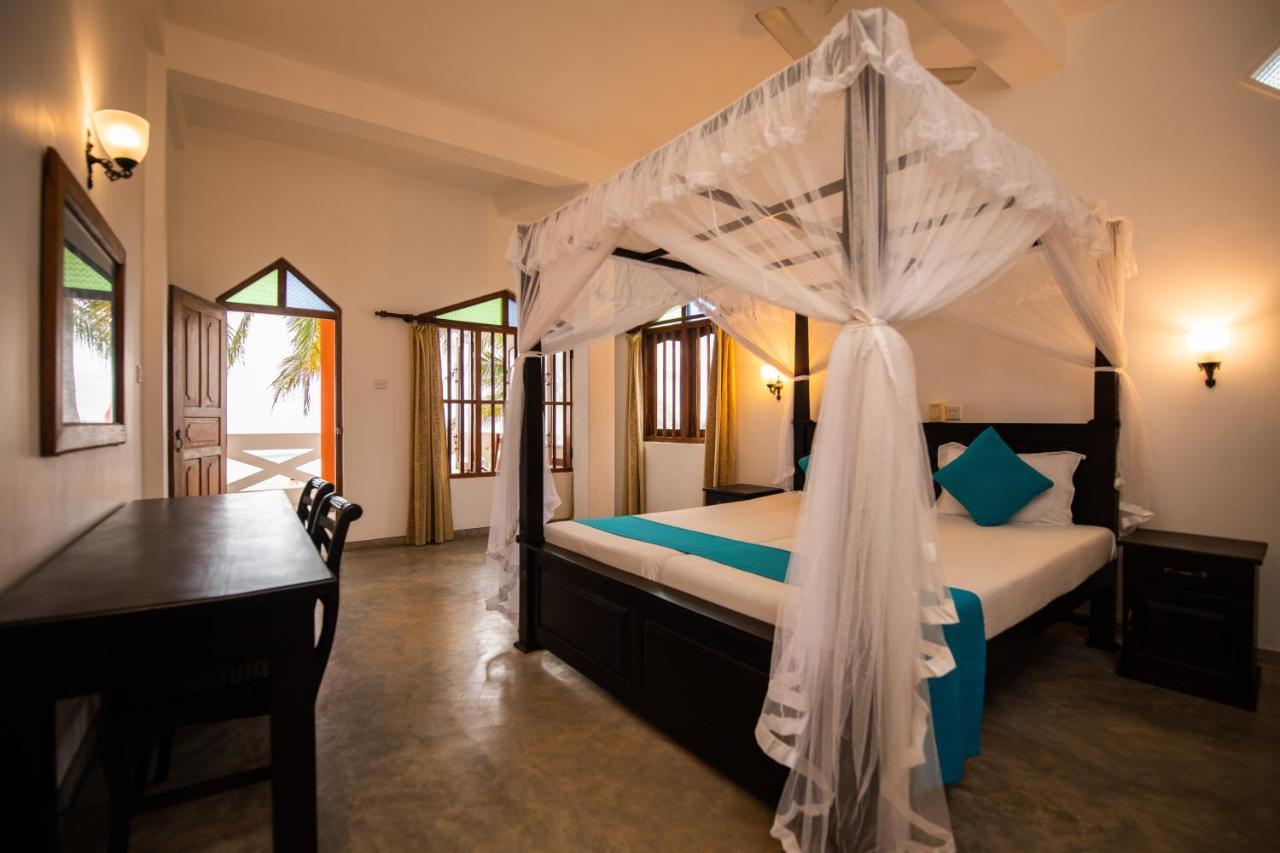 International Beach Hotel & Restaurant Hikkaduwa Εξωτερικό φωτογραφία