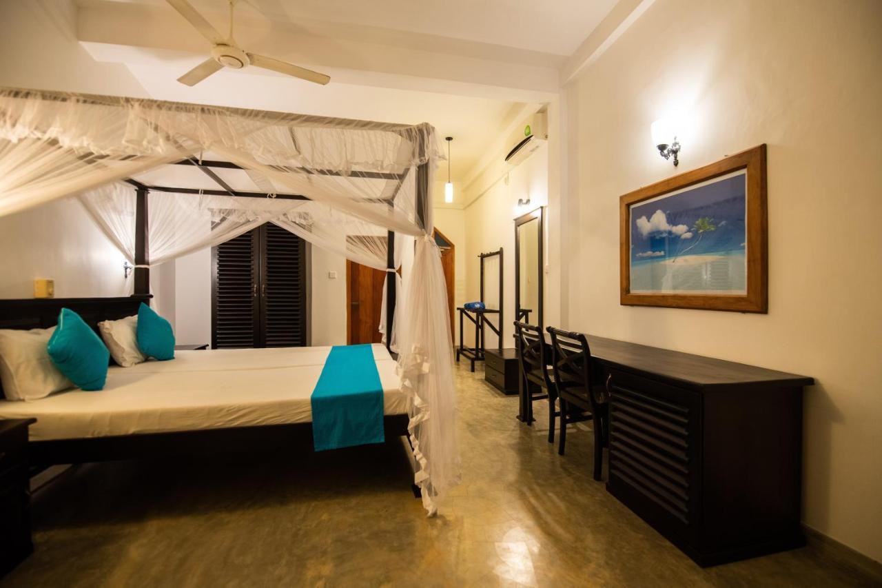 International Beach Hotel & Restaurant Hikkaduwa Εξωτερικό φωτογραφία