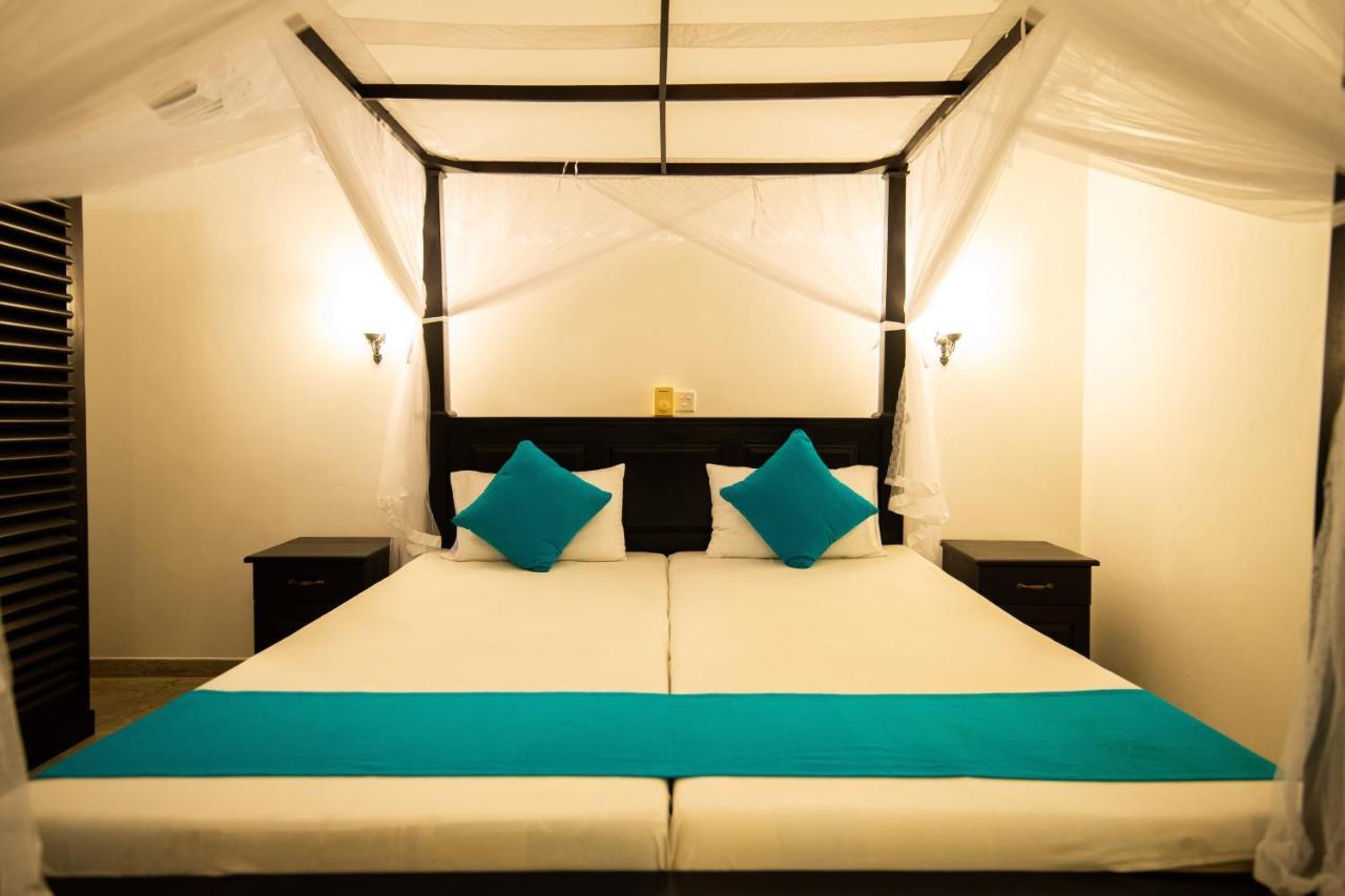 International Beach Hotel & Restaurant Hikkaduwa Εξωτερικό φωτογραφία