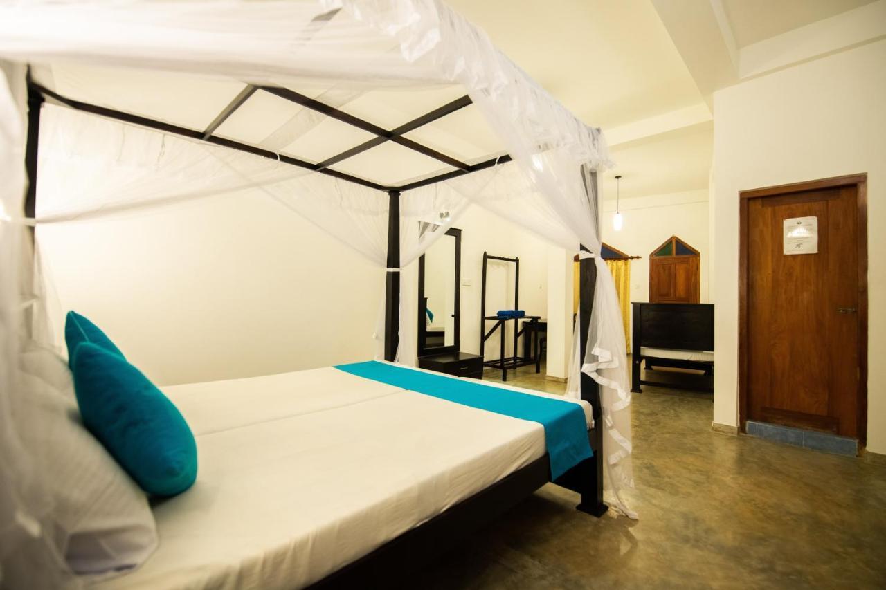 International Beach Hotel & Restaurant Hikkaduwa Εξωτερικό φωτογραφία