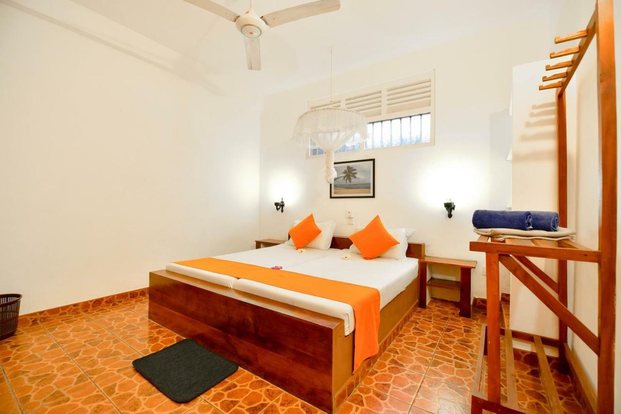 International Beach Hotel & Restaurant Hikkaduwa Εξωτερικό φωτογραφία