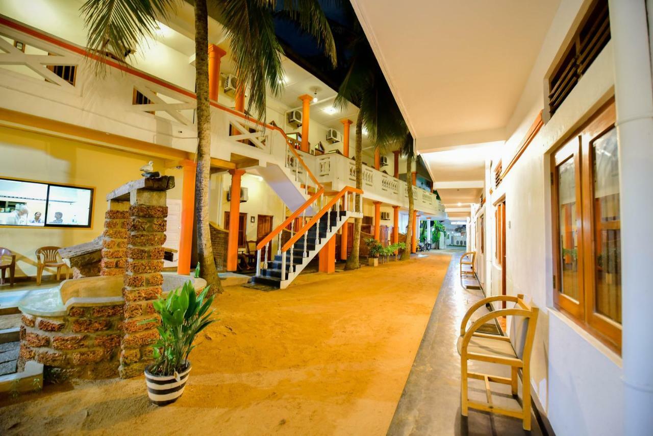 International Beach Hotel & Restaurant Hikkaduwa Εξωτερικό φωτογραφία